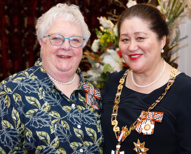 Gloria McHutchon (left) with Governor-General Dame Cindy Kiro
