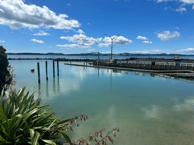 maraetai beach yacht club