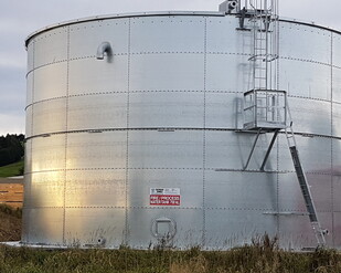 Fire sprinkler tank