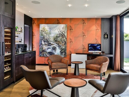 St Kilda bar room