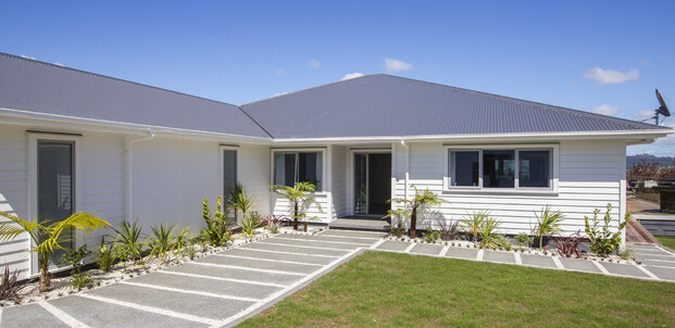 HAWKS RIDGE RISE - 4 bed, 2 lounge executive retreat