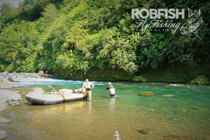 Rafting New Zealand Fly Fishing