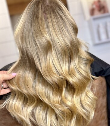 Gorgeously styled wavy and shiny hair by Amy at Auburn and Ash Hair.