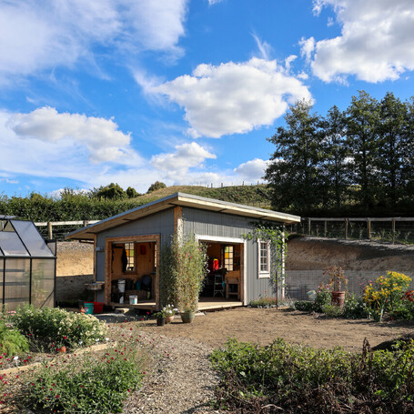 Outdoor shed storage