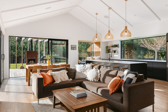 Natural sunlight flow through large glazing