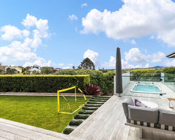 Auckland Architectural House Designer - outdoor space