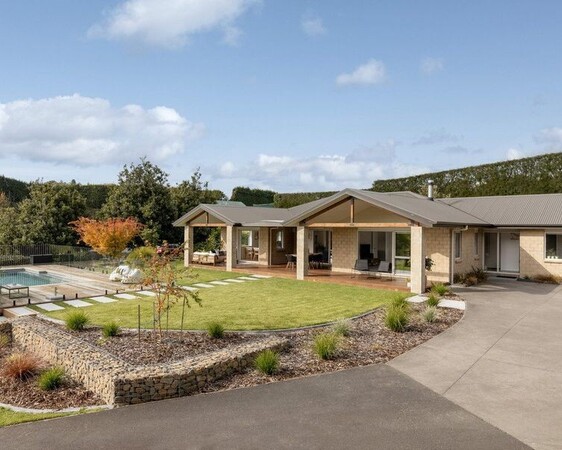 Te Puna House Extension with covered outdoor entertaining area