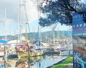 Urban Strolling - a Little City with a Big Heart