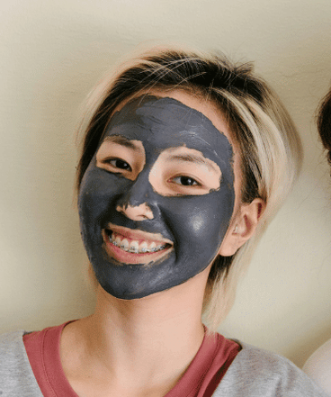 Kapiti Coast and its villages of Paekakariki, Raumati, Paraparaumu, Waikanae, Otaki, Te Horo can treat you and your friends to many spa and beauty treatments from facials, bodywraps, massage, pedicures, manicures, and non-cosmetic enhancements like botox and collagen fillers and injectibles