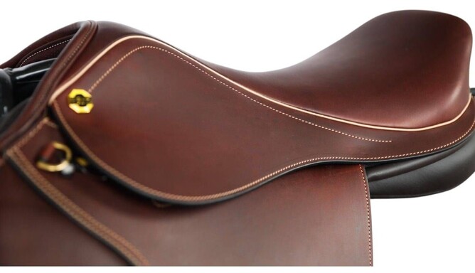 Enhanced Comfort & Performance of the Ideal Jo Jump Pony Saddle from Auckland Saddle Fit