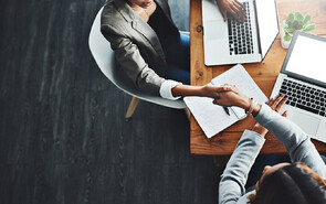 Accounts Receivable - Invoicing customers, tracking payments & follow up on overdue invoices