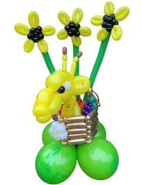 Balloon Giraffe and Flowers | Balloons Tauranga