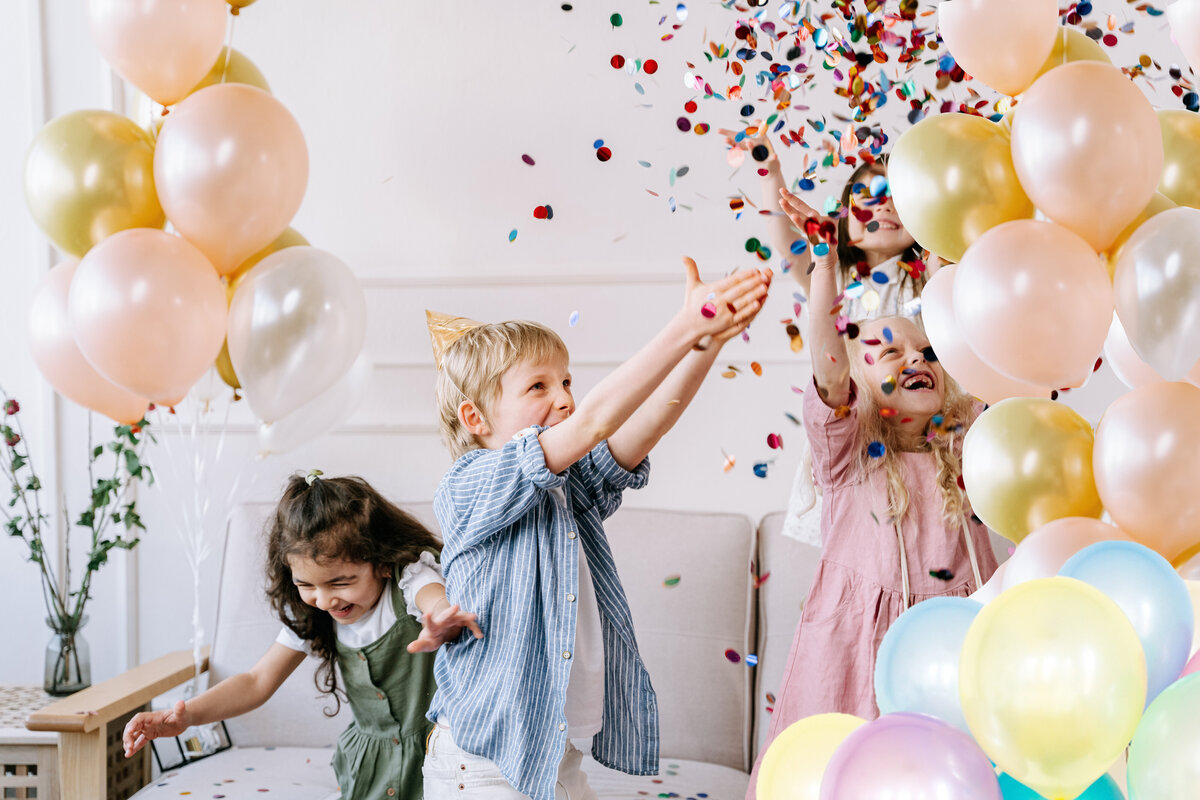 Twisted, Helium and Decor Balloon Deliveries Tauranga Balloon Deliveries