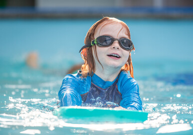 young pre-schooler swimming - Ace Learn to Swim