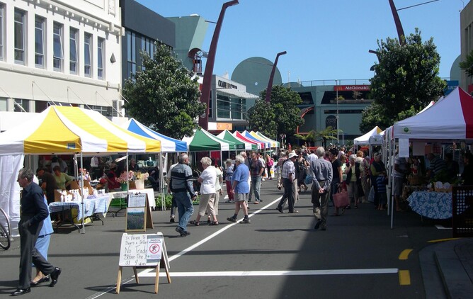 Currie Street Farmers Markets