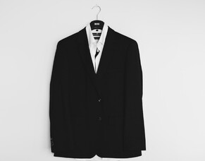 Can you claim clothing as a business expense?