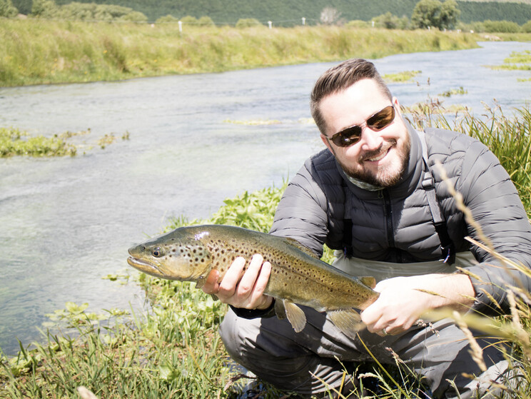 gin clear, fly fishing, NZ, New Zealand flyfishing, wild trout, brown trout, trophy trout. Todd Adolph NZ tourism, travel fluefiske flugfiske back country explore Queenstown, Otago, Southland Fiordland Wanaka