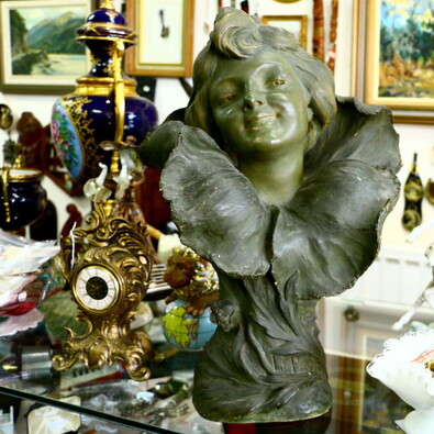 collectables and retro items at Rotorua Antiques & Collectables