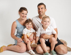 The 5 things you need to know before a family studio photography session