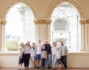 Grandparents welcome - including extended family in your photoshoot