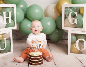 Styling a first birthday shoot: capturing the magic of your baby’s first year!