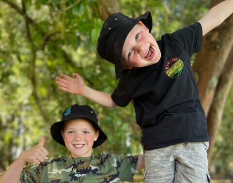 Harry Braithwaite (right) with brother Thomas (left)