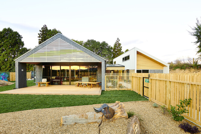 Te Puna Community Kindergarten building and garden