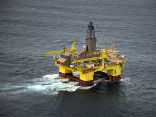 An oil platform being towed into Taranaki waters