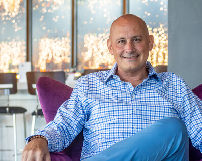 From Wall Street to Internet Celebrity: Scott Eddy on Travel, Influence, and Happiness