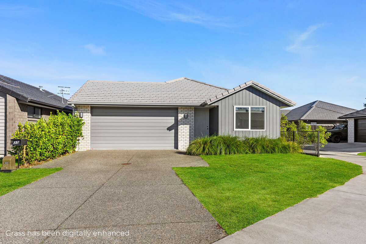 For Sale Papamoa Vanessa CharmanMoore 027 242 7646