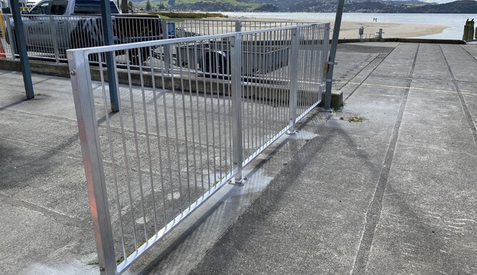 Wharf steel fencing for TCDC by Alted
