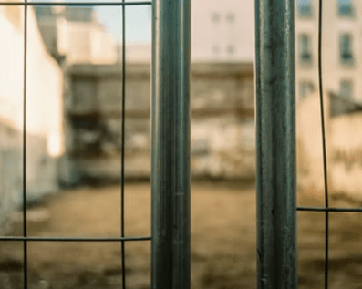 Wellington Temporary Fence Hire & Sales. Price & Service Guarantee. Commercial + Residential + Special Event Fencing Solutions. Swimming Pool + Dog run temporary or semi-permanent fencing.