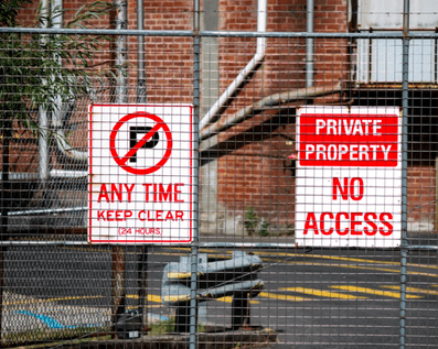 Wellington Temporary Fence Hire & Sales. Price & Service Guarantee.  Commercial + Residential + Special Event Fencing Solutions.  Swimming Pool + Dog run temporary or semi-permanent fencing.