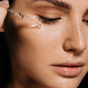 Eye Enhancement Beauty Salon in Palm Springs, Papamoa