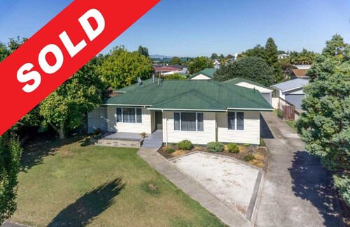 35 Heath St. Hamilton