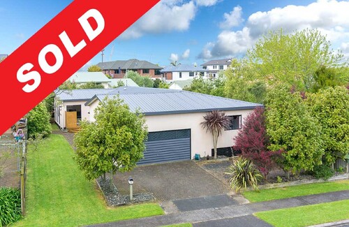 11 Moreland Avenue, Hamilton