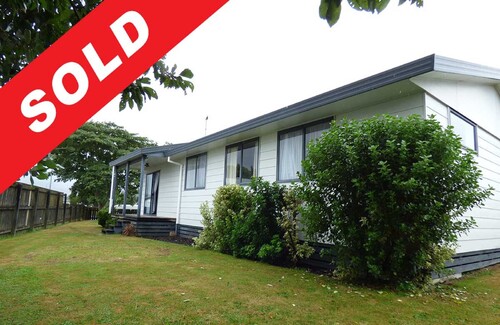 48 Odlin Crescent, Hamilton