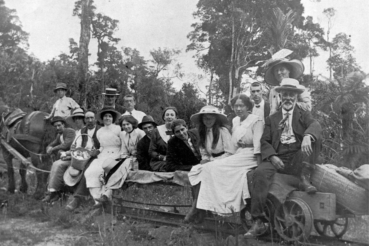 WEST AUCKLAND JOURNEYS West Auckland Historical Society