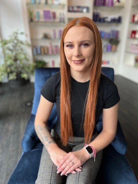 Introducing Laura Brand! ⭐️✨⭐️✨⭐️ A hair specialist of almost two decades,  Laura spent the last 13 years at the renowned Shibui Melbourne…