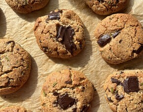 Rosemary, chocolate &amp; sea salt cookies