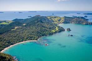 From Matapaua Bay to the Mercury Islands