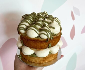 Kadison Harris - Cake Decorating