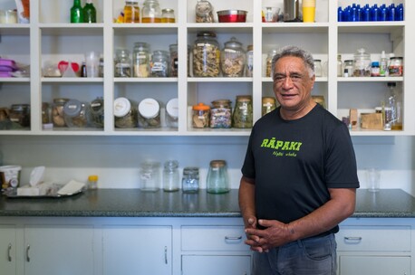 Aperahama Te Aika Kipa - Ngai Tahu, Ngati Tuwharetoa, Ngati Kahungunu, Ngai Tuhoe