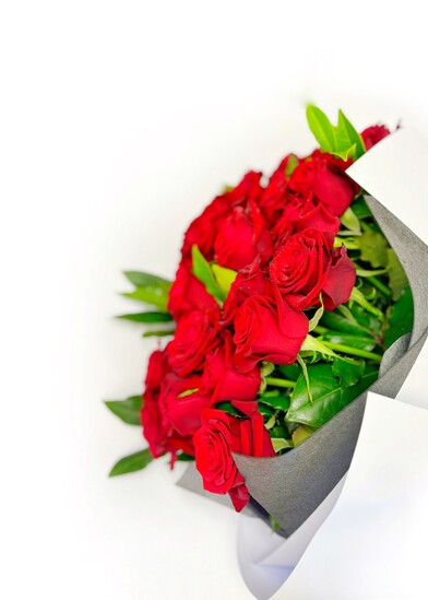 Red rose bouquet available for same-day delivery in Silverdale