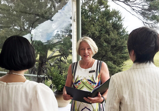 Gill Johnston, Marriage Celebrant. Making your wedding ceremonies special. Te Awamutu, Waipa, Waikato, New Zealand