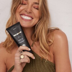 NATURAL -  BODY & BEAUTY