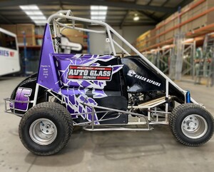 Right side Vehicle Graphics on a sprint car