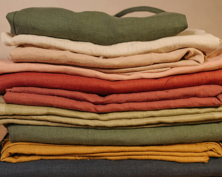 Bring your new build to life with our thorough new build cleaning services. After the construction dust settles, our team ensures every surface is spotless, from windows and floors to kitchens and bathrooms. We remove all debris, dust, and construction residue, leaving your new home or building looking pristine and move-in ready. Trust us to deliver a meticulous clean that highlights the beauty of your new space.