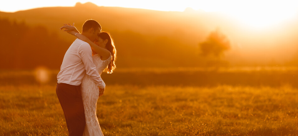 A hidden gem with 360 degree views of private Rural Waikato.