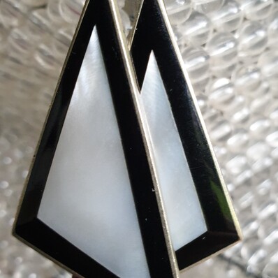 Retro Rummage have a large range of vintage, boho and retro earrings